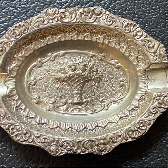 Vintage 800 Silver Ornate Rococo Ashtray Tray Repousse Italian German Dish - Picture 10 of 12
